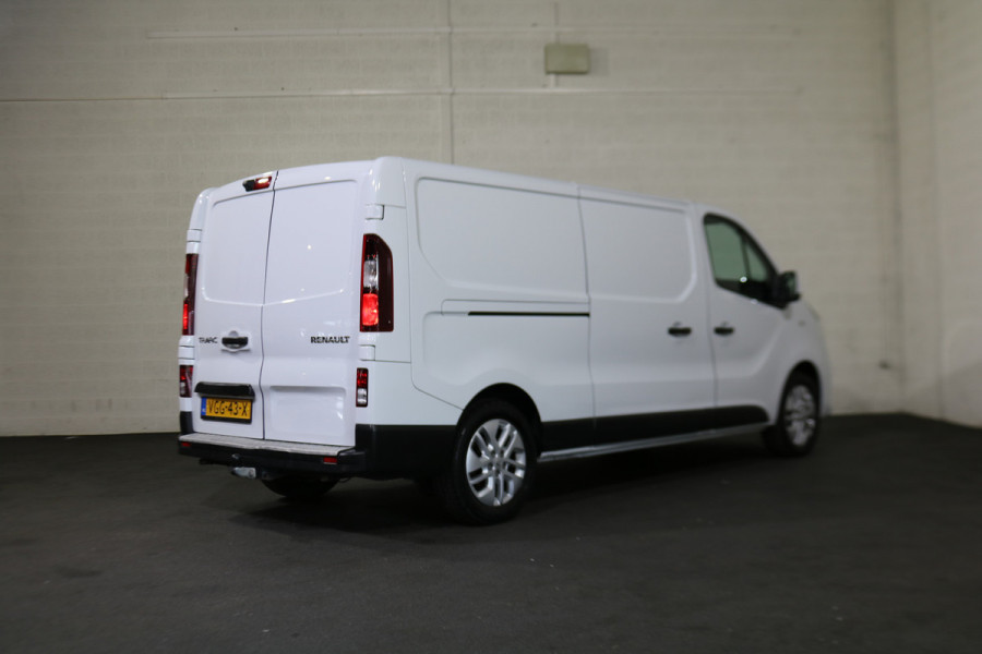 Renault Trafic 2.0 dCi 170pk L2 H1 Automaat Airco Navigatie Camera Trekhaak