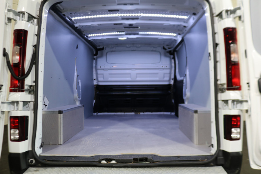 Renault Trafic 2.0 dCi 170pk L2 H1 Automaat Airco Navigatie Camera Trekhaak