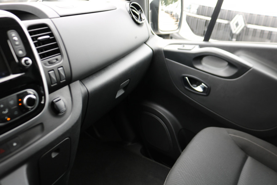 Renault Trafic 2.0 dCi 170pk L2 H1 Automaat Airco Navigatie Camera Trekhaak
