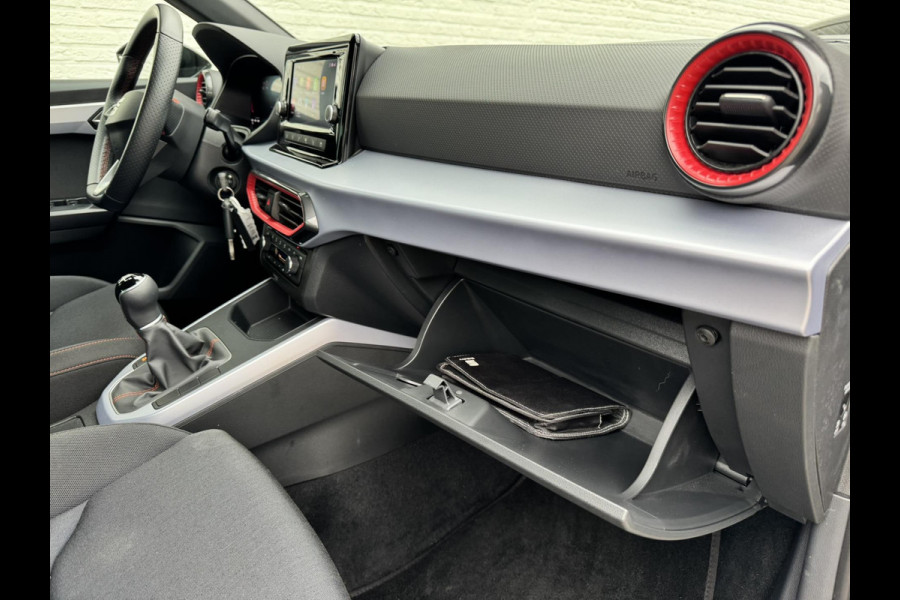 Seat Arona 1.0 TSI FR Business Adaptive cruise Climate control Full LED Apple Carplay / Android Auto Link Parkeersensor achter