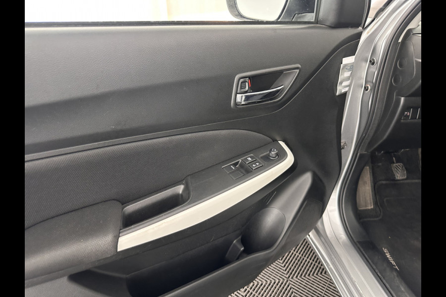 Suzuki Swift 1.2 Comfort (INCL-BTW) *NAVI-FULLMAP | CAMERA | HEATED-COMFORTSEATS | AIRCO | PRIVACY-GLASS | 16''ALU*