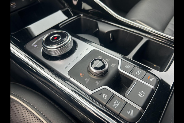 Kia Sorento 1.6 T-GDI Plug-in Hybrid 4WD ExecutiveLine 7p. Automaat | Stoelverkoeling | Leder | Dodehoekcamera | Cruise | 360 graden Camera |