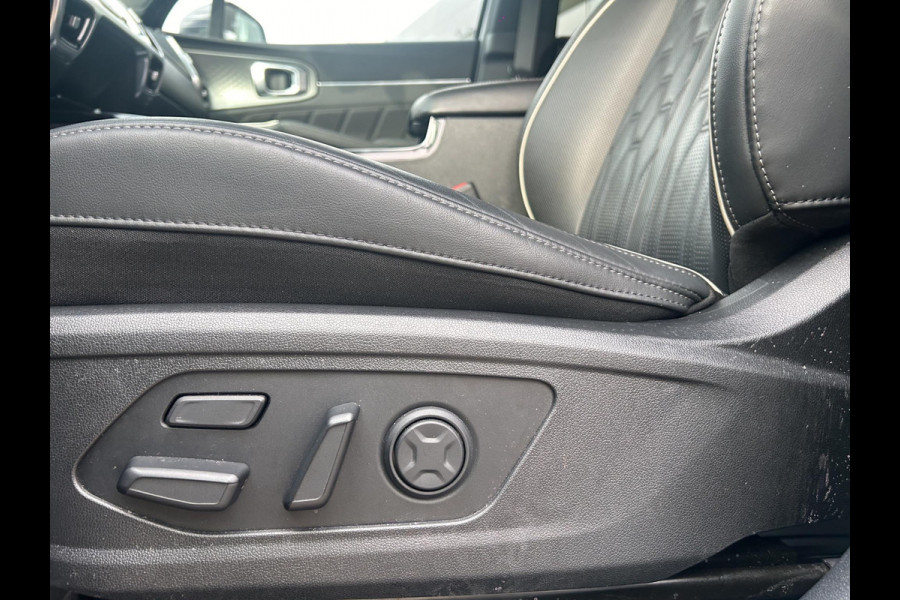 Kia Sorento 1.6 T-GDI Plug-in Hybrid 4WD ExecutiveLine 7p. Automaat | Stoelverkoeling | Leder | Dodehoekcamera | Cruise | 360 graden Camera |
