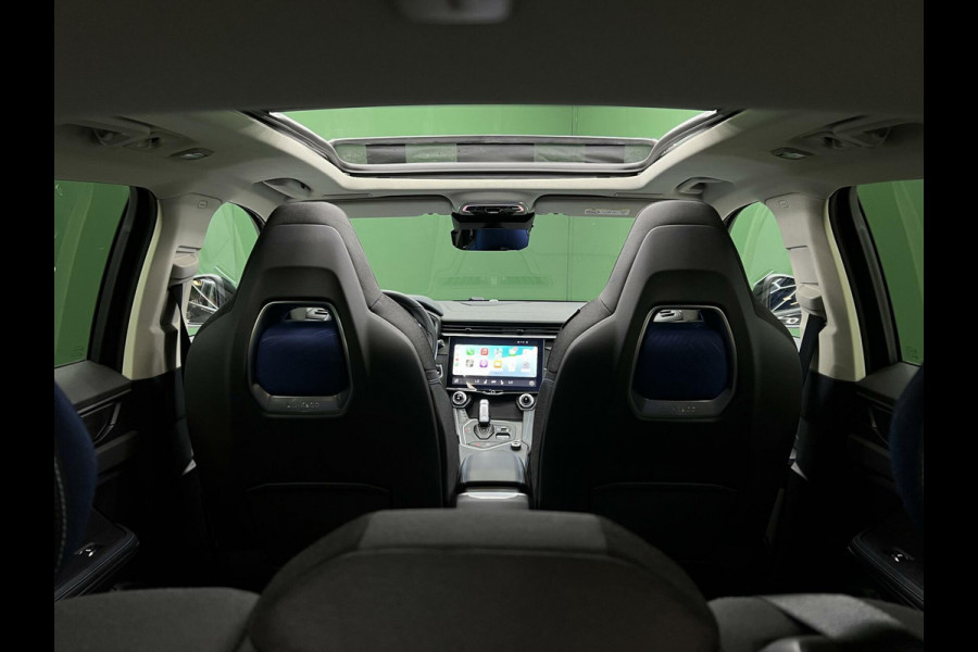 Lynk & Co 01 1.5 Black pack 261PK | Carplay | Pano | 360 Cam