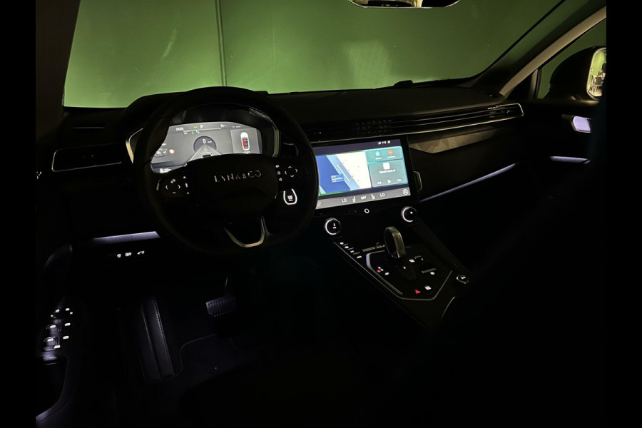 Lynk & Co 01 1.5 Black pack 261PK | Carplay | Pano | 360 Cam