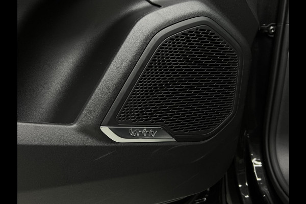 Lynk & Co 01 1.5 Black pack 261PK | Carplay | Pano | 360 Cam