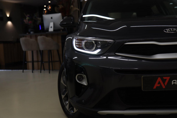 Kia Stonic Kia Stonic, 1.0 T-GDi NAP/ DynamicLine Navi / Airco / Cruise / Camera / Trekhaak