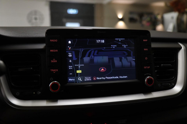 Kia Stonic Kia Stonic, 1.0 T-GDi NAP/ DynamicLine Navi / Airco / Cruise / Camera / Trekhaak