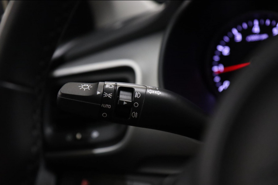 Kia Stonic Kia Stonic, 1.0 T-GDi NAP/ DynamicLine Navi / Airco / Cruise / Camera / Trekhaak