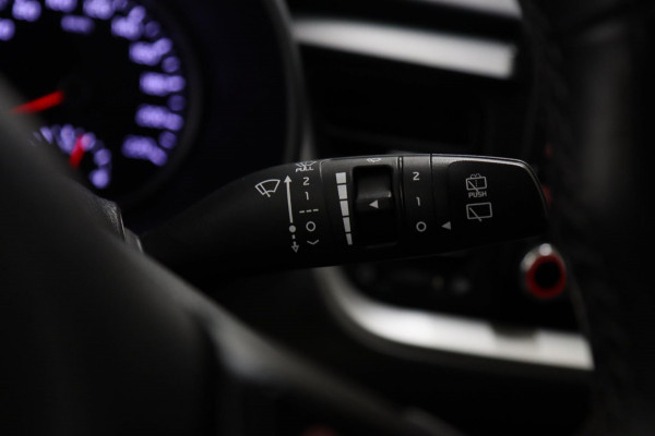 Kia Stonic Kia Stonic, 1.0 T-GDi NAP/ DynamicLine Navi / Airco / Cruise / Camera / Trekhaak