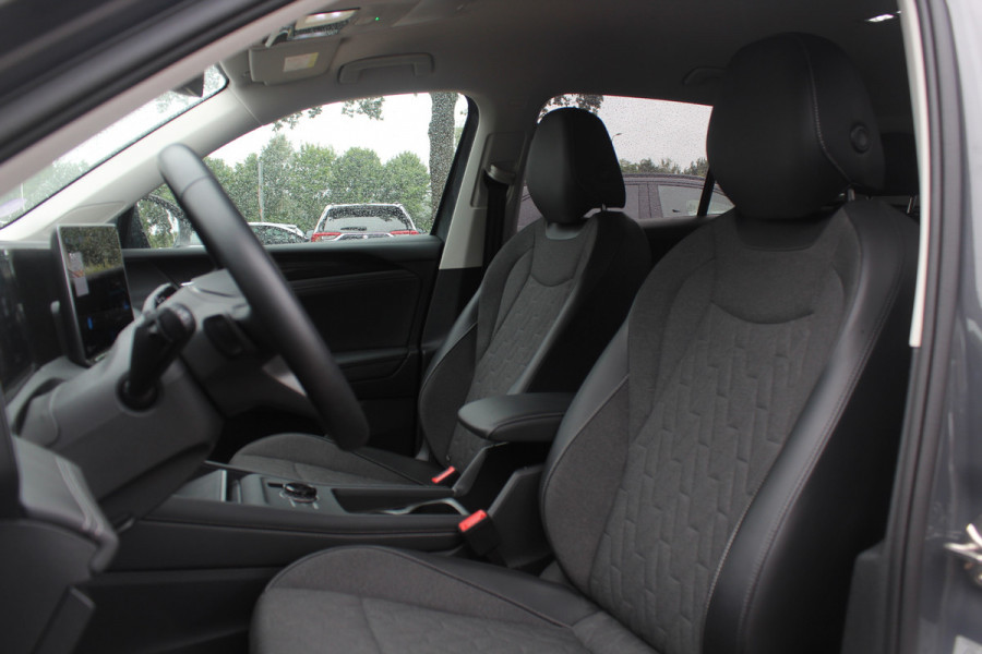 Volkswagen Tiguan 1.5 eTSI Life Edition / Camera / Navigatie / 17'' / Keyless / Dodehoek / DAB / ACC