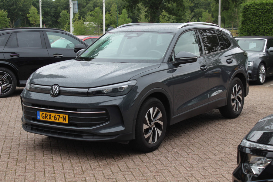Volkswagen Tiguan 1.5 eTSI Life Edition / Camera / Navigatie / 17'' / Keyless / Dodehoek / DAB / ACC