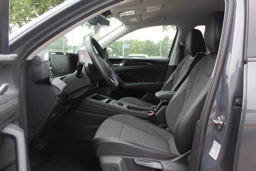Volkswagen Tiguan 1.5 eTSI Life Edition / Camera / Navigatie / 17'' / Keyless / Dodehoek / DAB / ACC