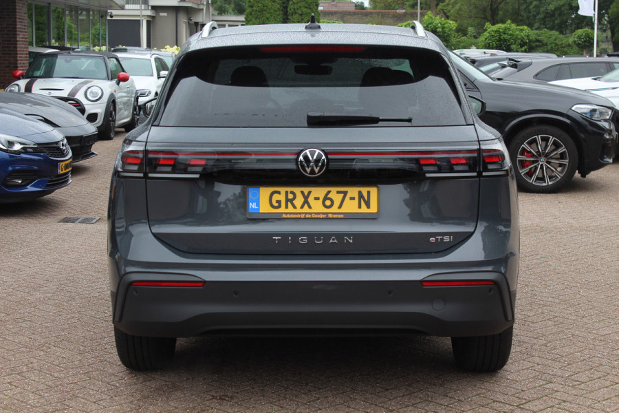 Volkswagen Tiguan 1.5 eTSI Life Edition / Camera / Navigatie / 17'' / Keyless / Dodehoek / DAB / ACC