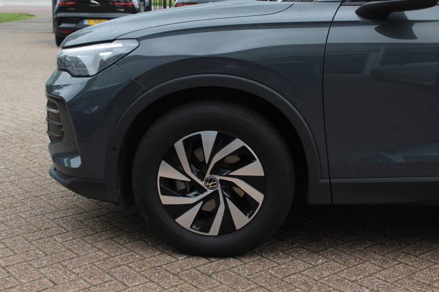 Volkswagen Tiguan 1.5 eTSI Life Edition / Camera / Navigatie / 17'' / Keyless / Dodehoek / DAB / ACC