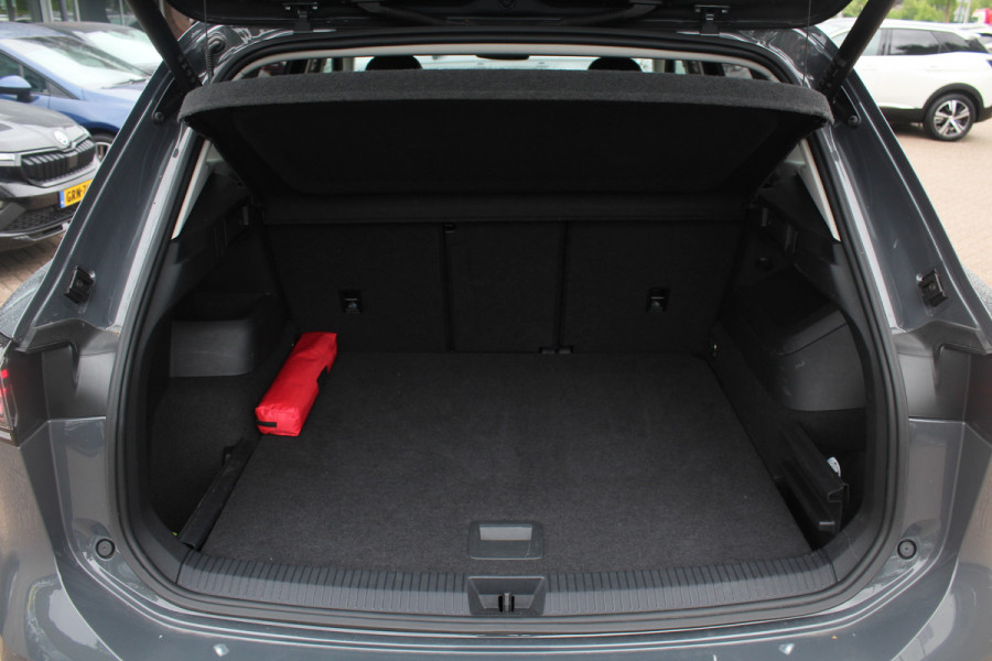 Volkswagen Tiguan 1.5 eTSI Life Edition / Camera / Navigatie / 17'' / Keyless / Dodehoek / DAB / ACC