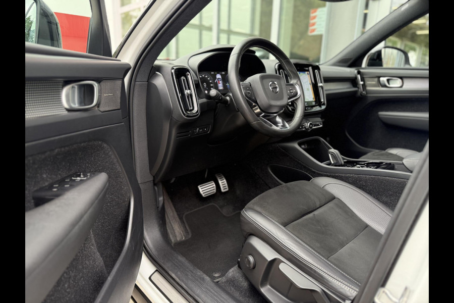Volvo XC40 1.5 T5 Twin Engine R-Design SOH87%|Pano|Pilot|Trekhaak|360CAM|H&K