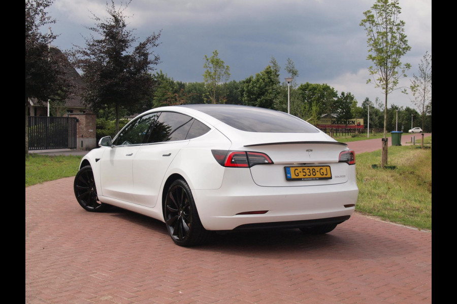 Tesla Model 3 Performance AWD 75 kWh | Camera | Glazen dak | DAB | NL-Auto |