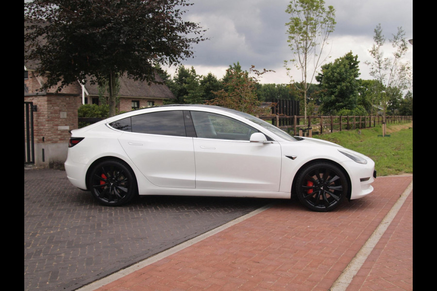Tesla Model 3 Performance AWD 75 kWh | Camera | Glazen dak | DAB | NL-Auto |