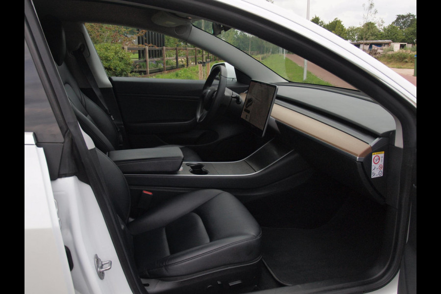 Tesla Model 3 Performance AWD 75 kWh | Camera | Glazen dak | DAB | NL-Auto |