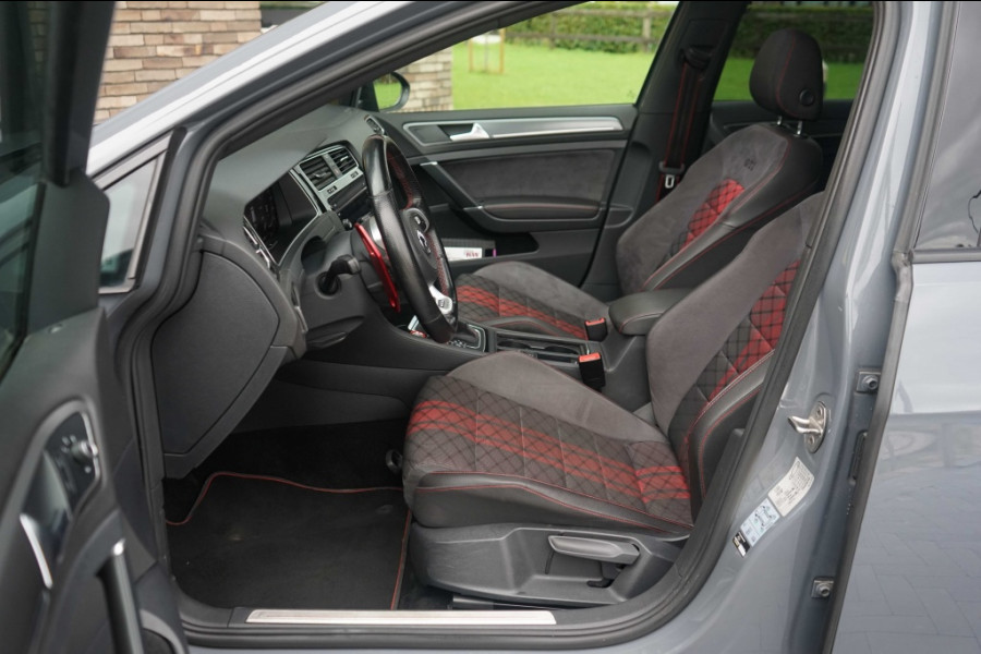 Volkswagen Golf 2.0 TSI GTI TCR Nardo/Pano/DCC/Bull-X/HG/KW