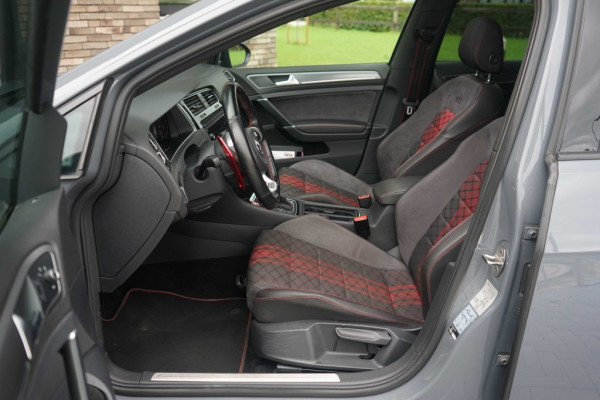 Volkswagen Golf 2.0 TSI GTI TCR Nardo/Pano/DCC/Bull-X/HG/KW