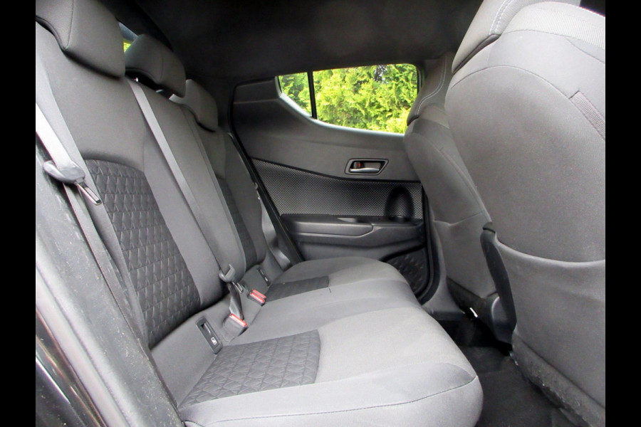 Toyota C-HR 2.0 Hybrid Business Plus *Navi*