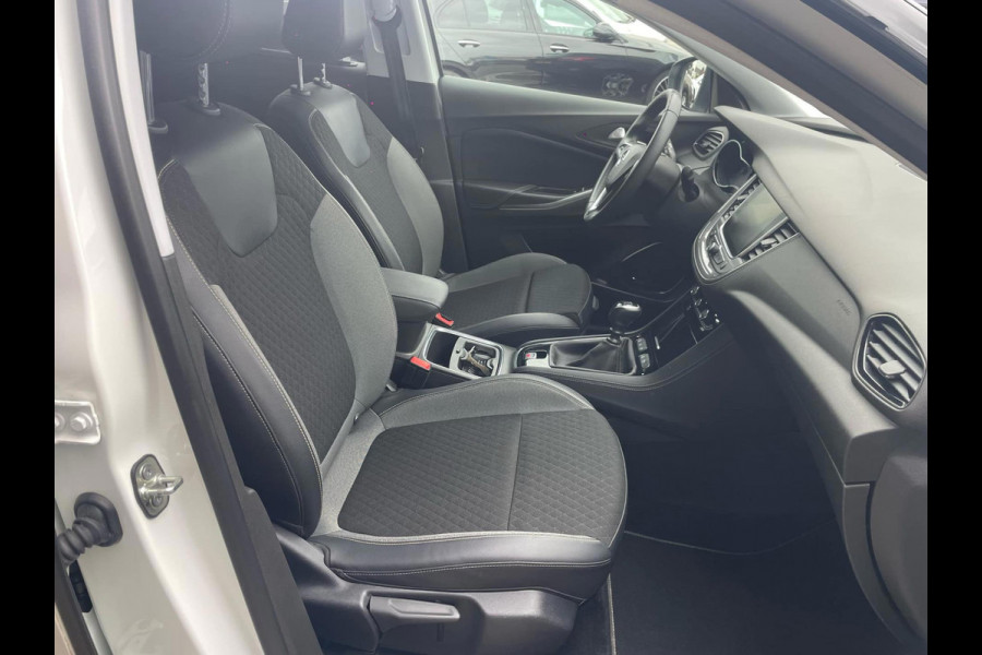 Opel Grandland X 1.2 Turbo Business Executive / camera