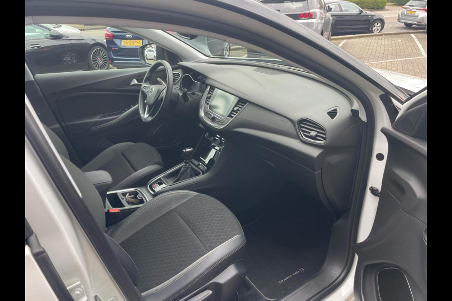 Opel Grandland X 1.2 Turbo Business Executive / camera