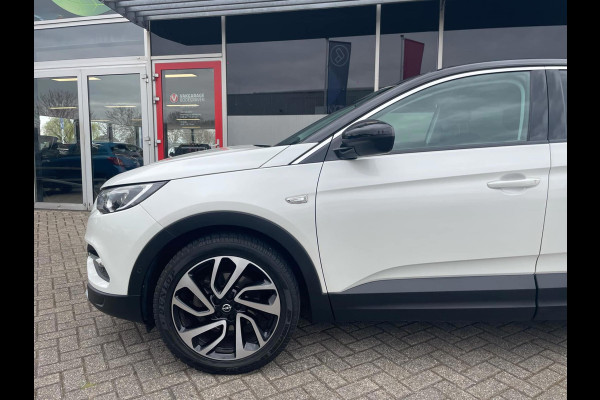 Opel Grandland X 1.2 Turbo Business Executive / camera