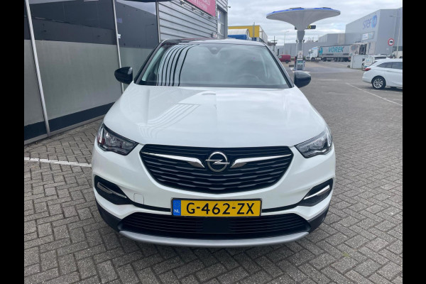 Opel Grandland X 1.2 Turbo Business Executive / camera