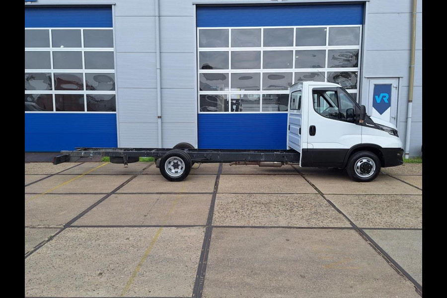 Iveco Daily 35C14H Chassis Cabine - Automaat - Luchtvering