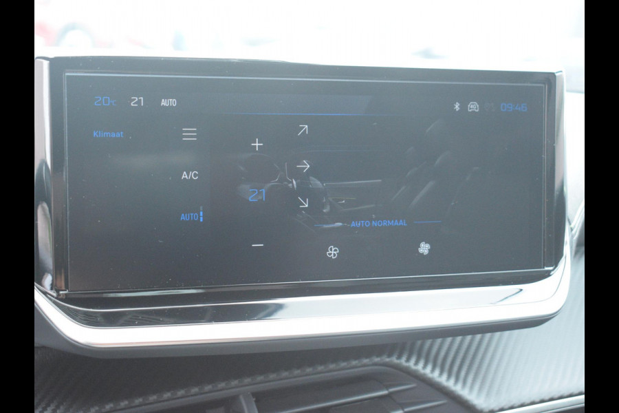 Peugeot 2008 1.2 Hybrid 145 GT ADAPTIVE CRUISECONTROL | CAMERA MET SENSOREN | NAVI & CARPLAY | E.C.C. |