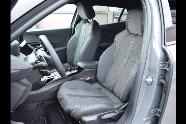 Peugeot 2008 1.2 Hybrid 145 GT ADAPTIVE CRUISECONTROL | CAMERA MET SENSOREN | NAVI & CARPLAY | E.C.C. |