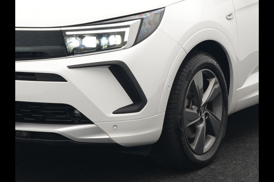 Opel Grandland Turbo 4x4 Ultimate Plug In Hybrid 300pk Dealer O.H PHEV | Adaptive Cruise | 360 Camera | Alcantara Sportstoelen Verwarmd | Apple Carplay | Blis | Stuurwiel Verwarmd | Navigatie | DAB | Virtual |