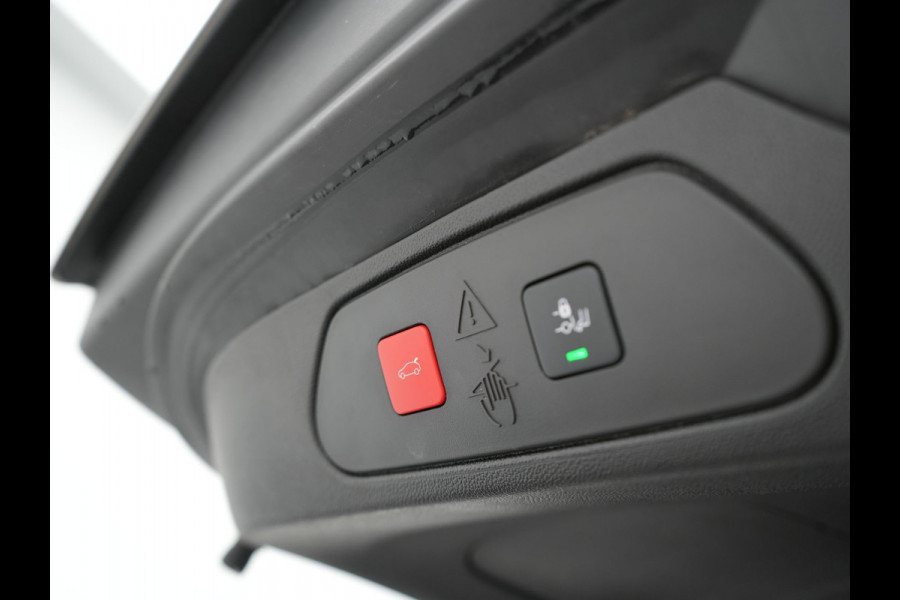 Opel Grandland Turbo 4x4 Ultimate Plug In Hybrid 300pk Dealer O.H PHEV | Adaptive Cruise | 360 Camera | Alcantara Sportstoelen Verwarmd | Apple Carplay | Blis | Stuurwiel Verwarmd | Navigatie | DAB | Virtual |