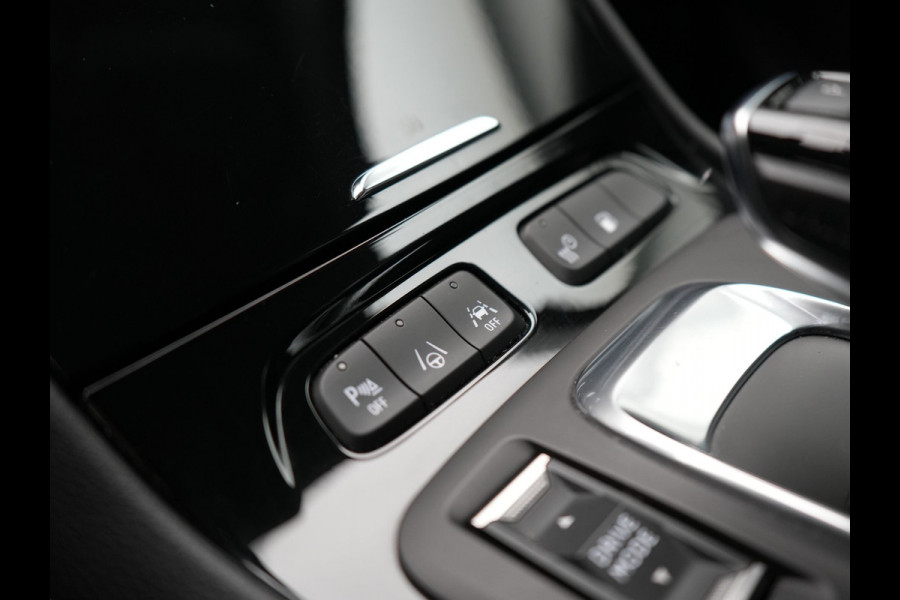 Opel Grandland Turbo 4x4 Ultimate Plug In Hybrid 300pk Dealer O.H PHEV | Adaptive Cruise | 360 Camera | Alcantara Sportstoelen Verwarmd | Apple Carplay | Blis | Stuurwiel Verwarmd | Navigatie | DAB | Virtual |