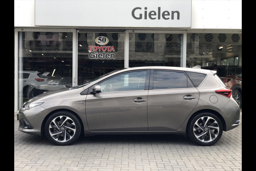 Toyota Auris 1.8 Hybrid Lease | Panoramdak, Navigatie, Licht + Regensensor, 17inch, Privacy glass, Bluetooth, Parkeercamera