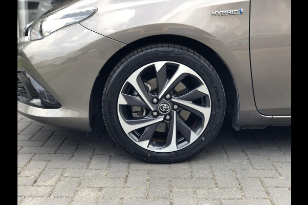 Toyota Auris 1.8 Hybrid Lease | Panoramdak, Navigatie, Licht + Regensensor, 17inch, Privacy glass, Bluetooth, Parkeercamera