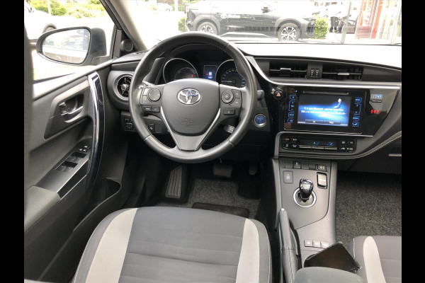 Toyota Auris 1.8 Hybrid Lease | Panoramdak, Navigatie, Licht + Regensensor, 17inch, Privacy glass, Bluetooth, Parkeercamera