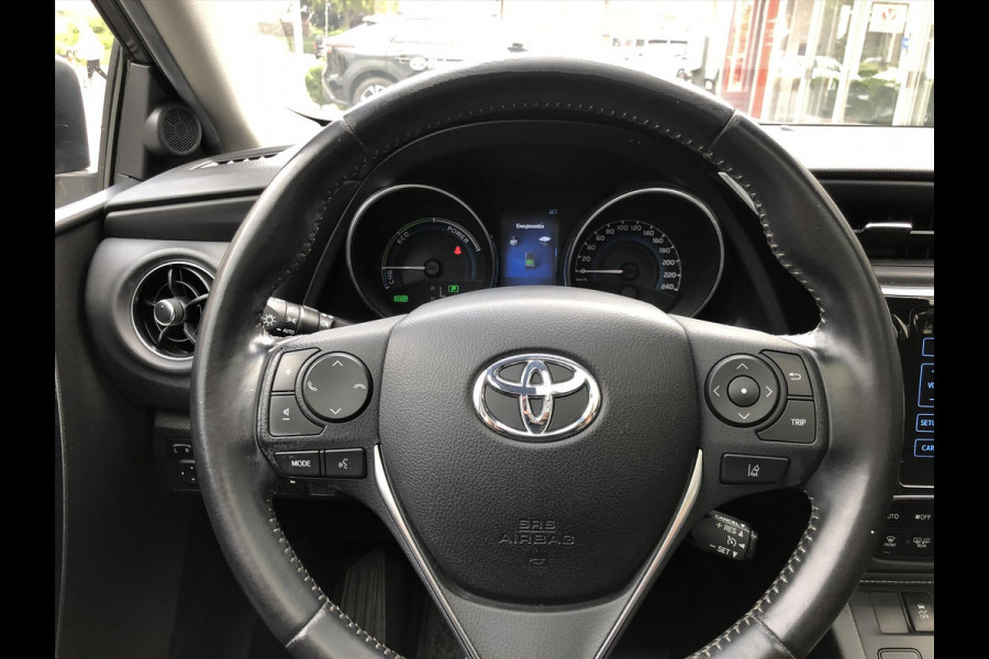 Toyota Auris 1.8 Hybrid Lease | Panoramdak, Navigatie, Licht + Regensensor, 17inch, Privacy glass, Bluetooth, Parkeercamera