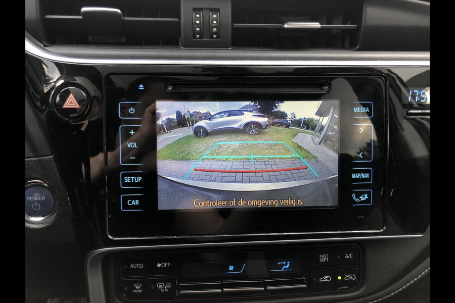 Toyota Auris 1.8 Hybrid Lease | Panoramdak, Navigatie, Licht + Regensensor, 17inch, Privacy glass, Bluetooth, Parkeercamera