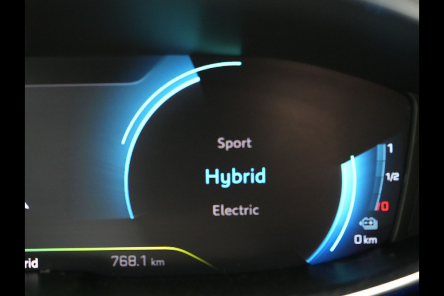 Peugeot 3008 225 GT Plug In Hybrid 225pk PHEV | Panodak | Adaptive Cruise | 360 Camera | Alcantara Sportstoelen Massage & Ventilatie | Navigatie | Apple Carplay | Blis | Keyless | Virtual | DAB | Park Assist | Sfeerverlichting |