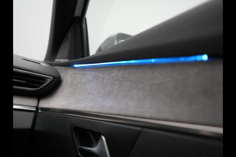 Peugeot 3008 225 GT Plug In Hybrid 225pk PHEV | Panodak | Adaptive Cruise | 360 Camera | Alcantara Sportstoelen Massage & Ventilatie | Navigatie | Apple Carplay | Blis | Keyless | Virtual | DAB | Park Assist | Sfeerverlichting |