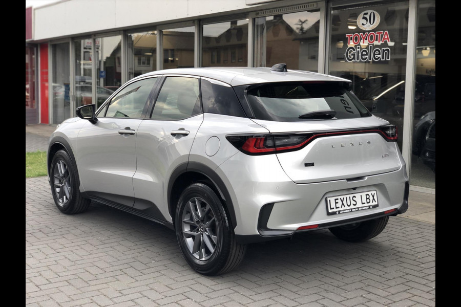 Lexus LBX 1.5 Comfort & Safety Pack | Dodehoekherkenning, Parkeersensoren, Keyless, Stoelverwarming