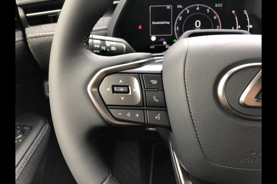 Lexus LBX 1.5 Comfort & Safety Pack | Dodehoekherkenning, Parkeersensoren, Keyless, Stoelverwarming