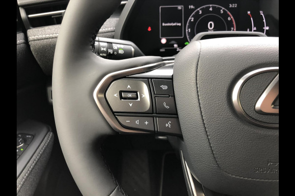 Lexus LBX 1.5 Comfort & Safety Pack | Dodehoekherkenning, Parkeersensoren, Keyless, Stoelverwarming