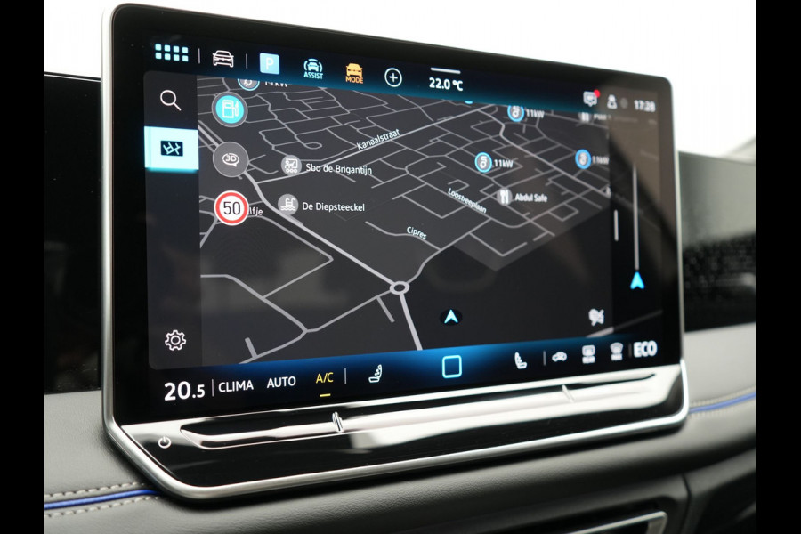 Volkswagen Tiguan eHybrid R-Line Edition Plug In Hybrid 204pk Dealer O.H PHEV | Adaptive Cruise | 360 Camera | IQ Light | Alcantara Sportstoelen Massage | Apple Carplay | Travel Assist | Keyless | Sfeerverlichting | Navigatie | Virtual | DAB |