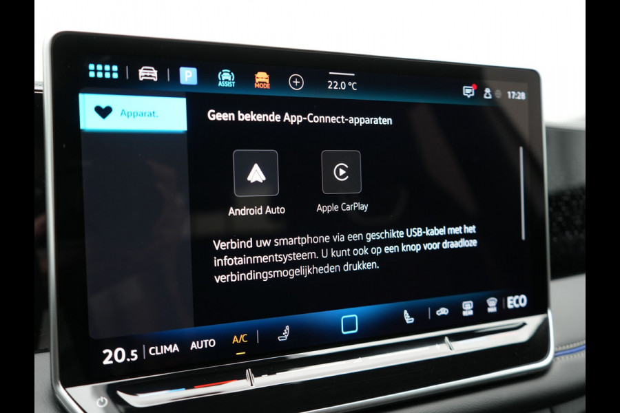 Volkswagen Tiguan eHybrid R-Line Edition Plug In Hybrid 204pk Dealer O.H PHEV | Adaptive Cruise | 360 Camera | IQ Light | Alcantara Sportstoelen Massage | Apple Carplay | Travel Assist | Keyless | Sfeerverlichting | Navigatie | Virtual | DAB |