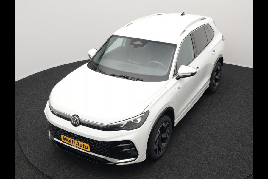 Volkswagen Tiguan eHybrid R-Line Edition Plug In Hybrid 204pk Dealer O.H PHEV | Adaptive Cruise | 360 Camera | IQ Light | Alcantara Sportstoelen Massage | Apple Carplay | Travel Assist | Keyless | Sfeerverlichting | Navigatie | Virtual | DAB |